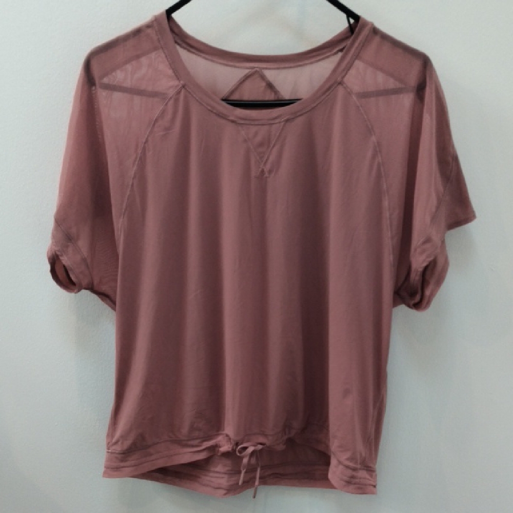 Lululemon Mauve Light Weight Top